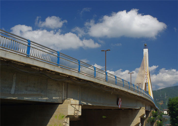 山西304不锈钢桥梁护栏：安全、耐用与美观的完美结合